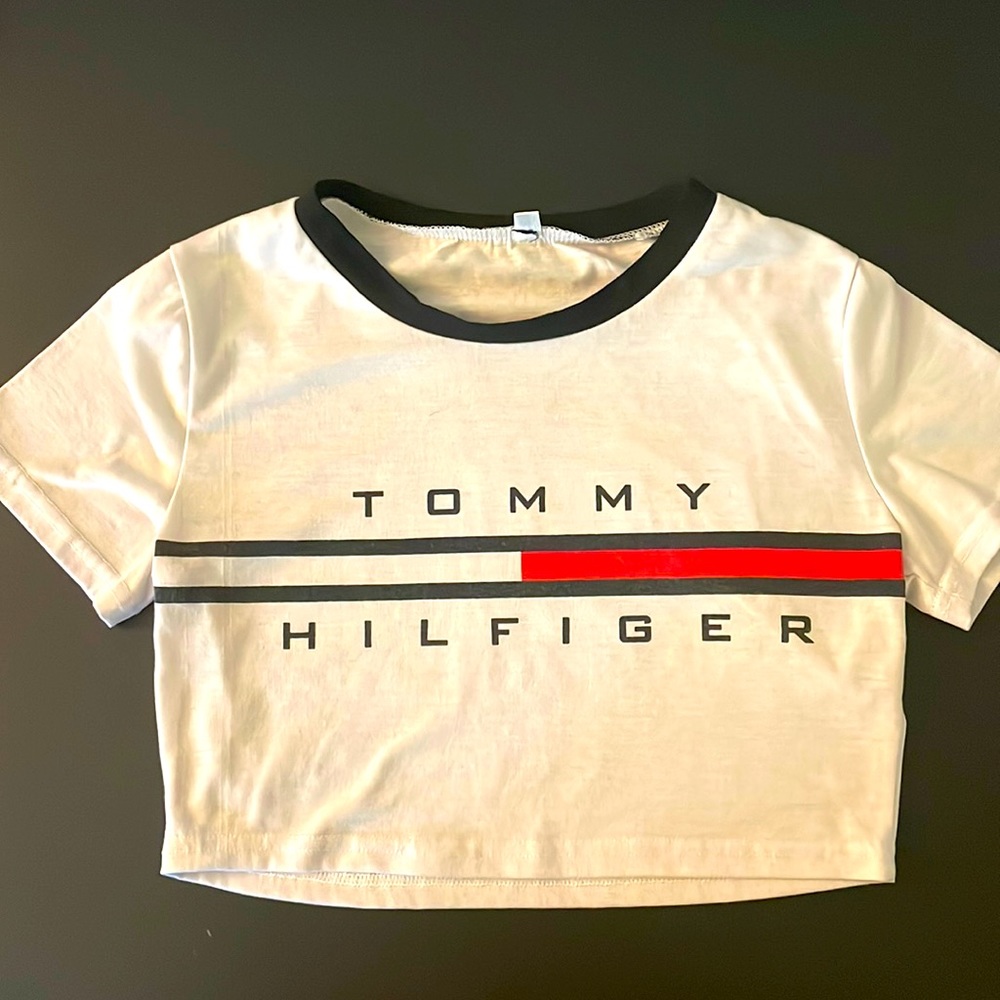 Tommy Crop top